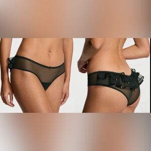 VICTORIA’S SECRET Jingle Belle Panty